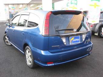 2004 Honda Stream Photos