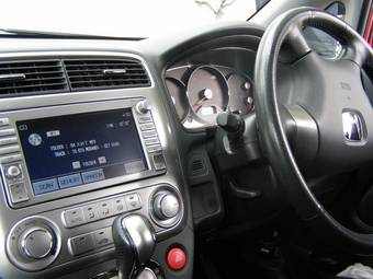 2004 Honda Stream Pictures