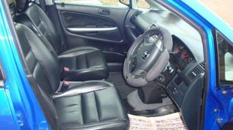 2004 Honda Stream Photos