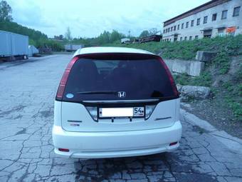 2004 Honda Stream Pictures