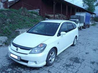 2004 Honda Stream Pictures