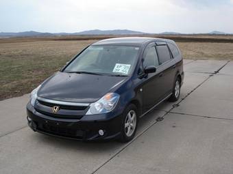 2004 Honda Stream Photos
