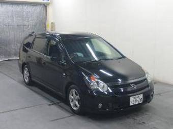 2004 Honda Stream Pictures