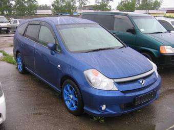 2004 Honda Stream Photos