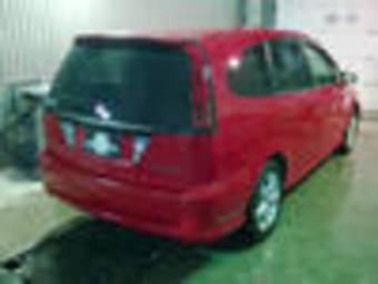 2004 Honda Stream Pictures