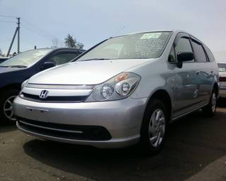 2004 Honda Stream Pictures