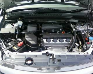 2004 Honda Stream Pictures