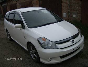 2004 Honda Stream Pictures