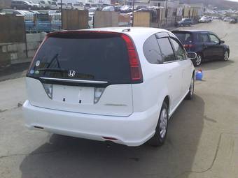 2004 Honda Stream Pictures
