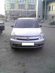 2004 Honda Stream Photos