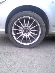 2004 Honda Stream Pictures