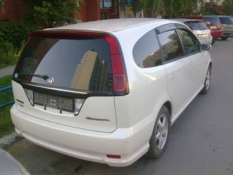 2004 Honda Stream Photos