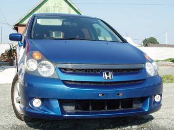 2004 Honda Stream Wallpapers
