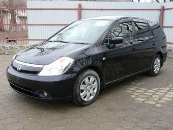 2004 Honda Stream Pictures