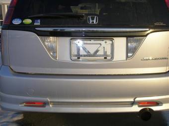 2004 Honda Stream Images