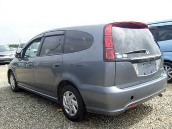 2004 Honda Stream Pictures