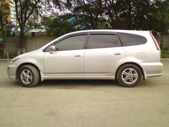 2004 Honda Stream Pictures