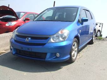 2004 Honda Stream Pictures