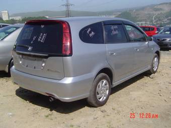 2004 Honda Stream Pictures