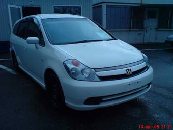 2004 Honda Stream Pictures