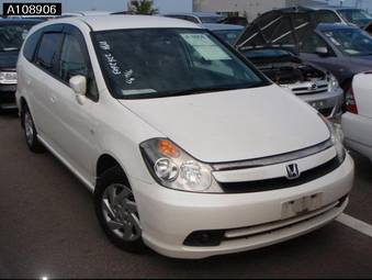 2004 Honda Stream Pictures