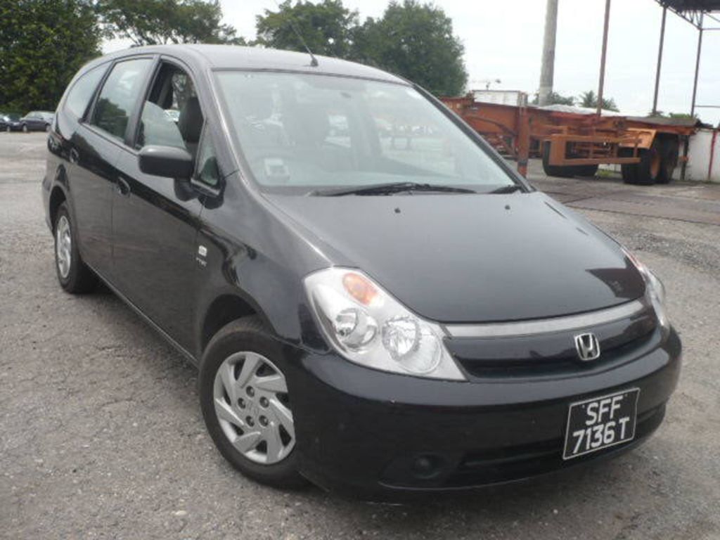 2005 Honda Stream