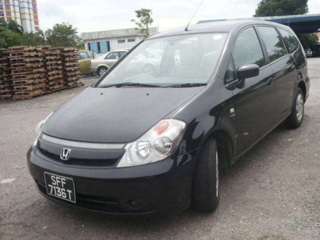 2005 Honda Stream