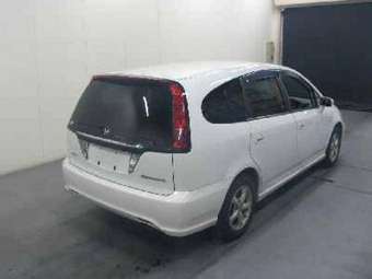 2005 Honda Stream Pics