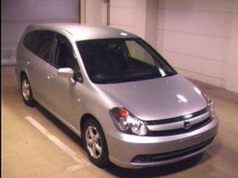 2005 Honda Stream Pictures