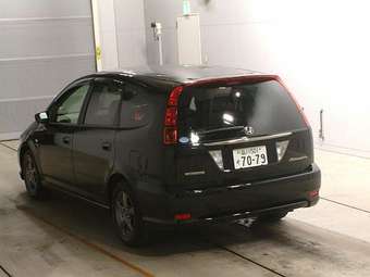 2005 Honda Stream Photos