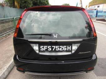 2005 Honda Stream Pics
