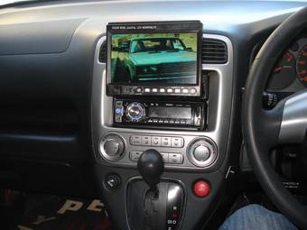 2005 Honda Stream Photos