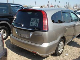 2005 Honda Stream Photos