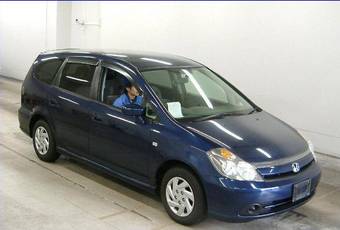 2005 Honda Stream Photos