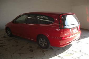 2005 Honda Stream Photos