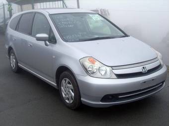 2005 Honda Stream Photos