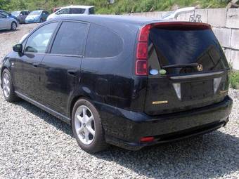 2005 Honda Stream Pictures