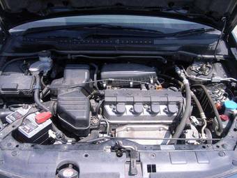 2005 Honda Stream Pictures