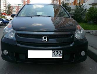2005 Honda Stream Pictures