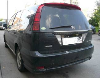 2005 Honda Stream Photos