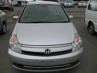 2005 Honda Stream Pictures