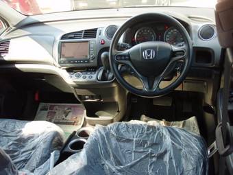 2006 Honda Stream Pictures