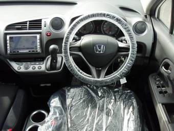 2006 Honda Stream Pictures