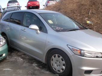 2006 Honda Stream Photos