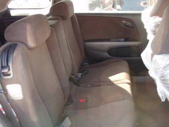 2006 Honda Stream Photos