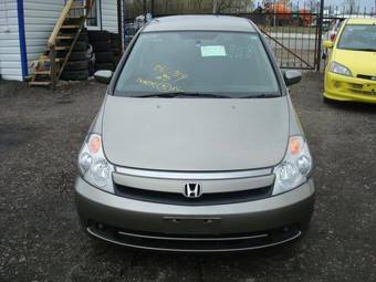 2006 Honda Stream Pictures