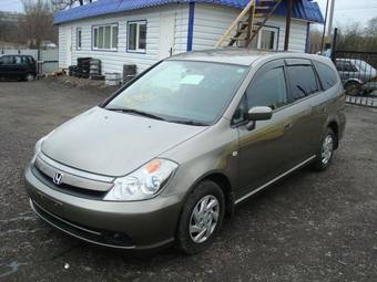 2006 Honda Stream Photos