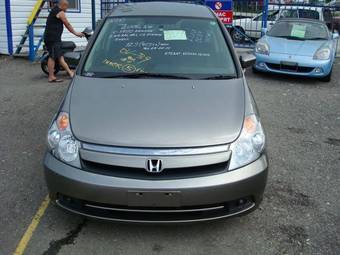 2006 Honda Stream Pics