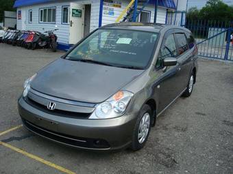 2006 Honda Stream Pictures