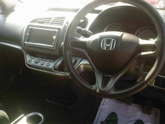 2006 Honda Stream Photos